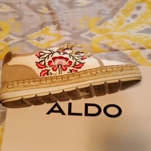 Aldo sneaker